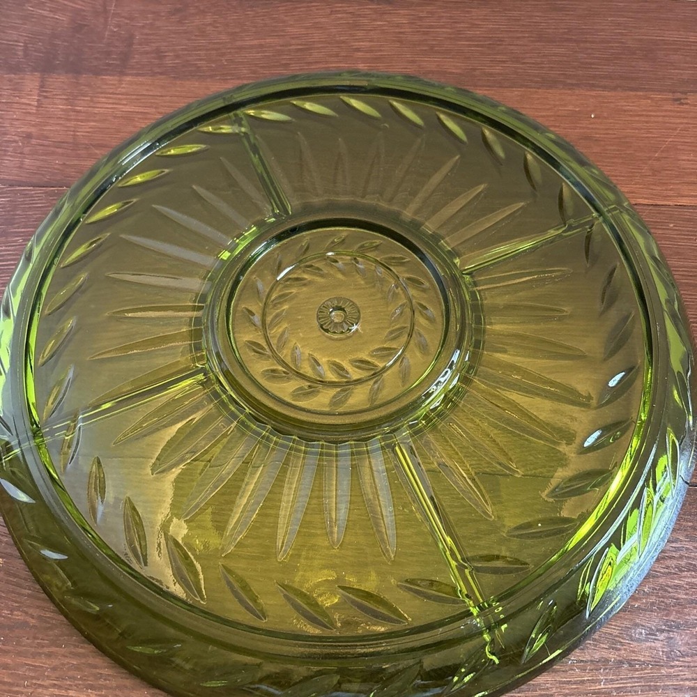 Vintage Indiana Vintage Avocado Green Glass Divided Relish Serving Platter Round - Picture 8 of 9
